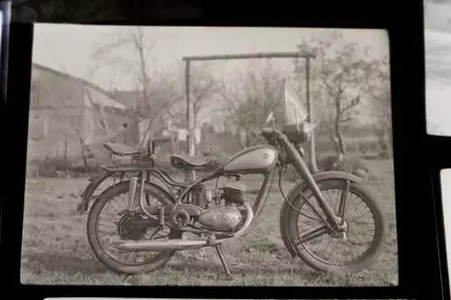 48 tolle alte Negative - Oldtimer Motorräder - vers Modelle ? 30-50er Jahre ?