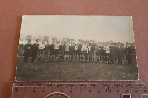 tolles altes Gruppenfoto - Fußball Mannschaften - 20-30er Jahre  KTV 1943 ??