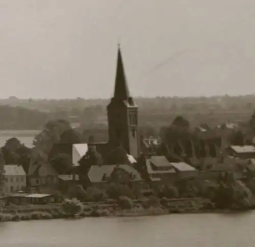 zwei tolle alte Glasnegative - Stadt am Fluß -  unbekannt -  1910-1918