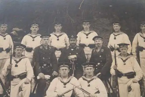 tolles altes Gruppenfoto - i.I. Werft-Division I.i 1910-1918 ??