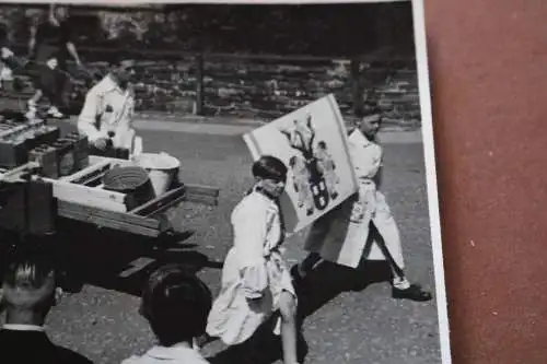 tolles altes Foto - Festumzug - Heimatfest - 1950 - Ort ??