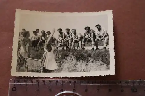 Tolles altes Foto - Gruppe Fussballspieler ?  1952 im Schwarzwald