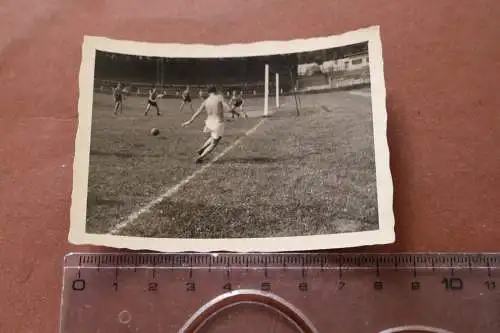 tolles altes Foto - Soldaten spielen Fußball in Belgrad - 40er Jahre ?