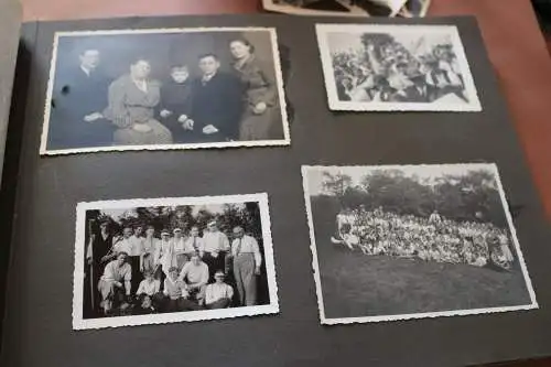 tolles altes Album 81 Fotos ab 1932 - Familie , Soldat usw. 