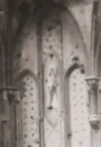 zwei alte Fotos  - mir unbekannte alte zerstörte Kirche  - Wandbild