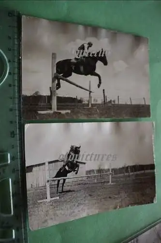 Zwei tolle alte Fotos - Springreiten, Pferd im Sprung - 30er Jahre