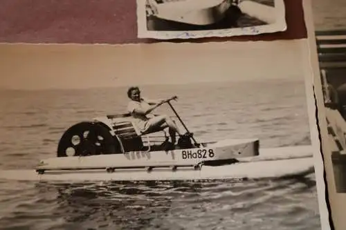 drei tolle alte Fotos - Frau auf einem Tretboot - Raum Elberfeld ?