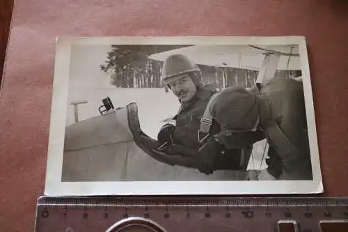 tolles altes Foto - Portrait eines Segelfliegers in Kanzel - 1920-30 ??