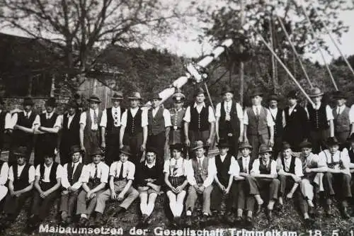 tolles altes Foto - Maibaumsetzen - Gesellschaft Trimmelkam - 1939