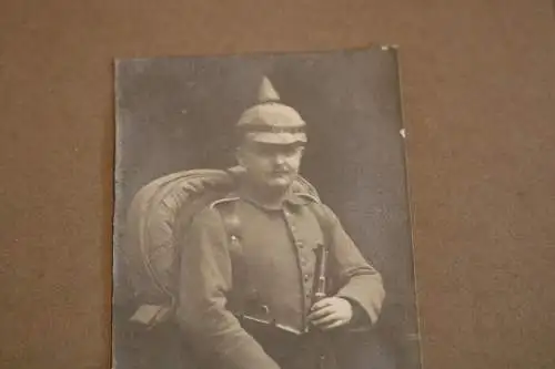 tolles altes Kabinettfoto - Portrait eines Soldaten Pickelhaube - Bad Homburg