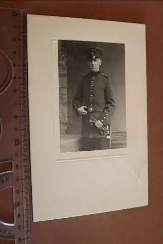 tolles altes Kabinettfoto - Portrait eines Soldaten aus Halle a Saale