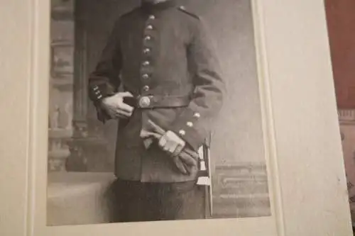 tolles altes Kabinettfoto - Portrait eines Soldaten aus Halle a Saale