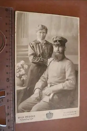 tolles altes Kabinettfoto - Portrait eines Soldaten mit Bart u. Frau  Hildesheim