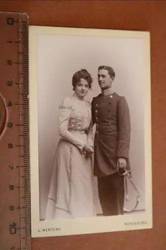 tolles altes CDV-Foto - Portrait eines Soldaten mit Frau - Rendsburg