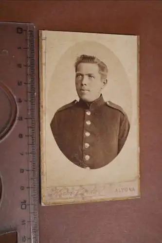 tolles altes CDV-Foto - Portrait eines  Soldaten Altona  31. Inf.Regt. ?