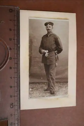 tolles altes Foto - Portrait eines  Soldaten  auf Pappe geklebt