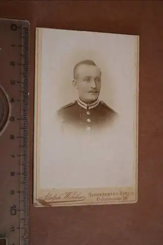 tolles altes CDV-Foto - Portrait eines  Soldaten  aus Schoeneberg Berlin