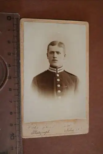 tolles altes CDV-Foto - Portrait eines  Soldaten  (6)