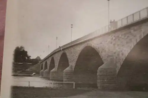 tolles altes Foto Oldtimer unter der Mainbrücke Miltenberg  50er Jahre ?