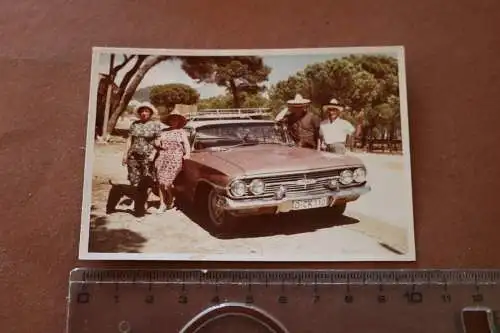 tolles altes Farbfoto - Oldtimer Chevrolet Impala ? 60er Jahre ?