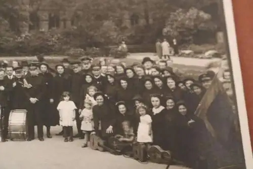 tolles altes Gruppenfoto Heilsarmee - 20-30er Jahre - Ort ???