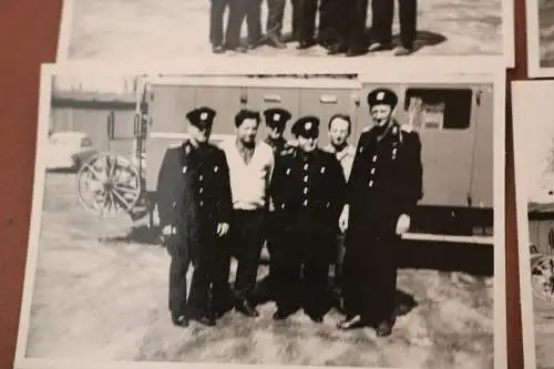 vier alte Fotos - Feuerwehr ? Männer in Uniform  Raum Grimma - 70-80er Jahre