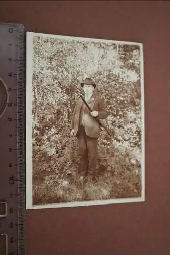 altes Foto - Mann mit Schrotgewehr, Flinte , Gewehr - Jäger ? 20-30er Jahre