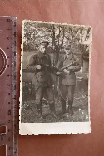 altes Foto - polnische ??? Soldaten mit Maschinenpistole  - 40-50er Jahre ?