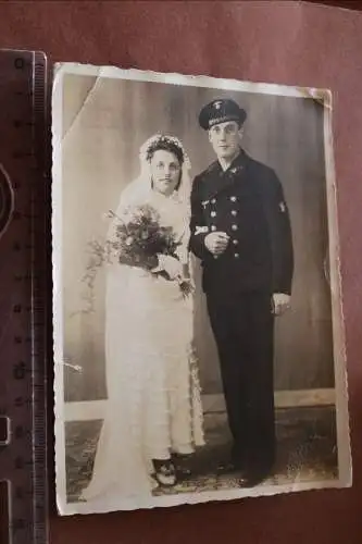 tolles altes Hochzeitsfoto eines Matrosen 