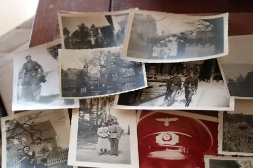 62 alte Fotos  Soldaten, Portraits Gruppen, Orte + ein Repro 