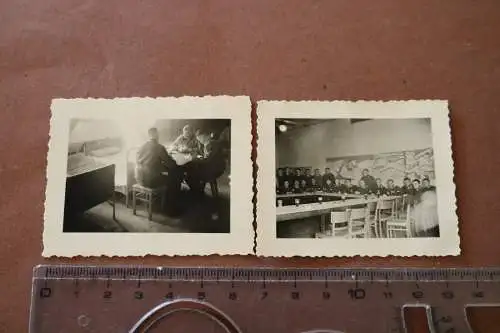 zwei tolle alte Fotos - Piloten bei Feier und Skat Oschatz 1939