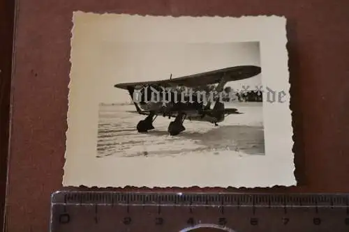 tolles altes Foto - Henschel HS 123 auf Flugplatz 