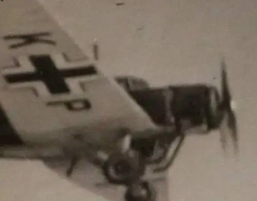 tolles altes Foto -  Junkers W 34  im Flug - Raum Oschatz ?