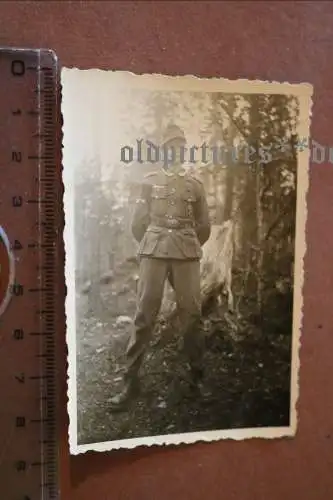 tolles altes Foto Portrait Soldat mit  Panzervernichtungsabzeichen