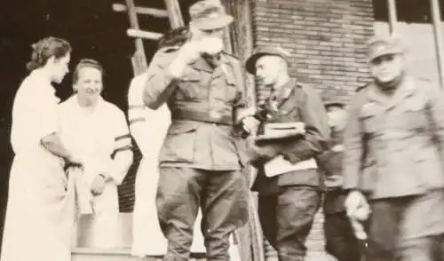 altes Foto - Bahnhof Italien, Frauen Dienst - Soldaten in Uniform Südfront