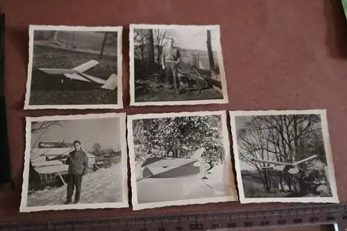 10 tolle alte Negative und fünf alte Abzüge - Mann mit Modellflugzeug 