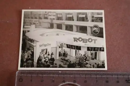 tolles altes Foto - Messestand ?  Firma Robot ??  50-60er Jahre ??