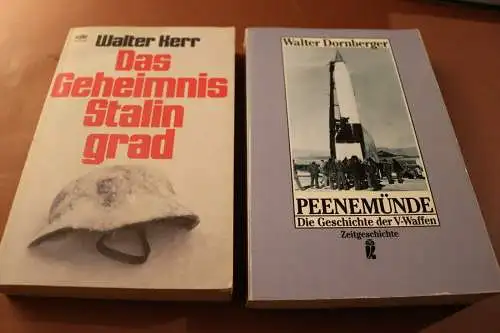 zwei ältere Bücher - Peenemünde und Das geheimnis Stalingrad 
