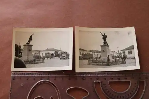 zwei alte Foto - Hajssyn Gaisin Ukraine - Soldaten zerstören Leninstatue