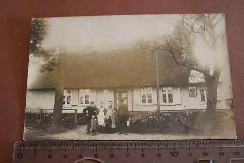 altes Foto - Personen vor dem Haus - Kattowitz ?? Kaiserliche Postagentur 1916