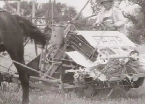 sieben tolle alte Negative - landwirtschaftliche Maschinen - Fahr usw. 1910-30 ?