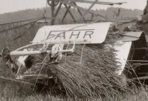 sieben tolle alte Negative - landwirtschaftliche Maschinen - Fahr usw. 1910-30 ?