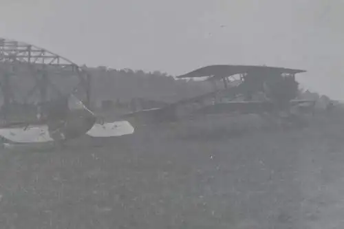 30 alte Negative - Soldaten - Geschäfte - zerstörte Flugzeuge , Brücke