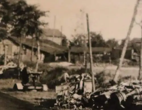 altes Foto zerstörte Stadt Péronne nach Angriff Panzer mit Flammenwerfer