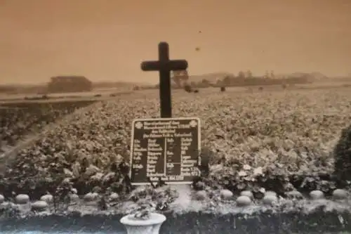 altes Foto - Soldatengräber gefallen 27.05.1940