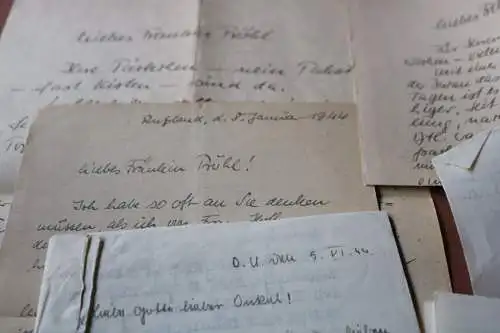 6 alte Feldpostbriefe eines Soldaten  ? - 1944 