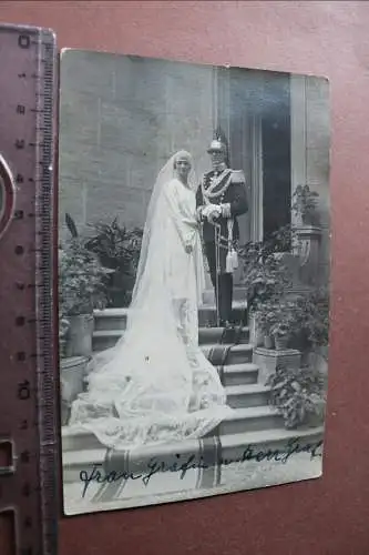 tolles altes Foto - Hochzeitpaar Adel Graf und Gräfin - Uniform Orden - 1910-20