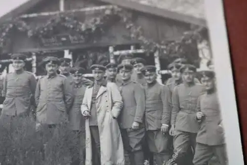 altes Foto -  Foto Soldaten vor Wendl  Halle - Offiziere Res.FeldArt. 14 (2)