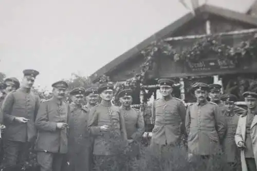 altes Foto -  Foto Soldaten vor Wendl  Halle - Offiziere Res.FeldArt. 14 (2)