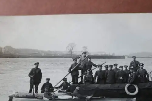 altes Foto - Soldaten Reichswehr bei einer Bootsübung - Dresden ??? Rettungsring